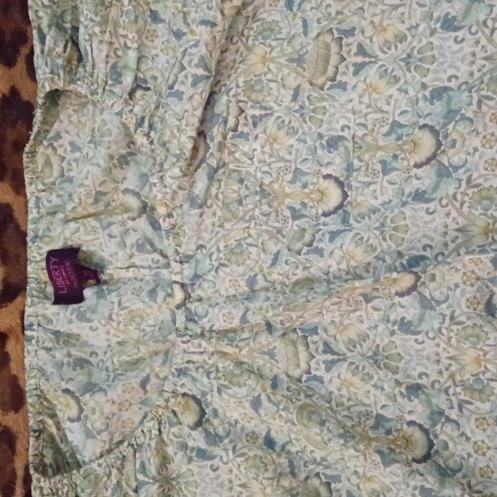 Liberty For JCrew Blouse in Cream and Green - Sz XS